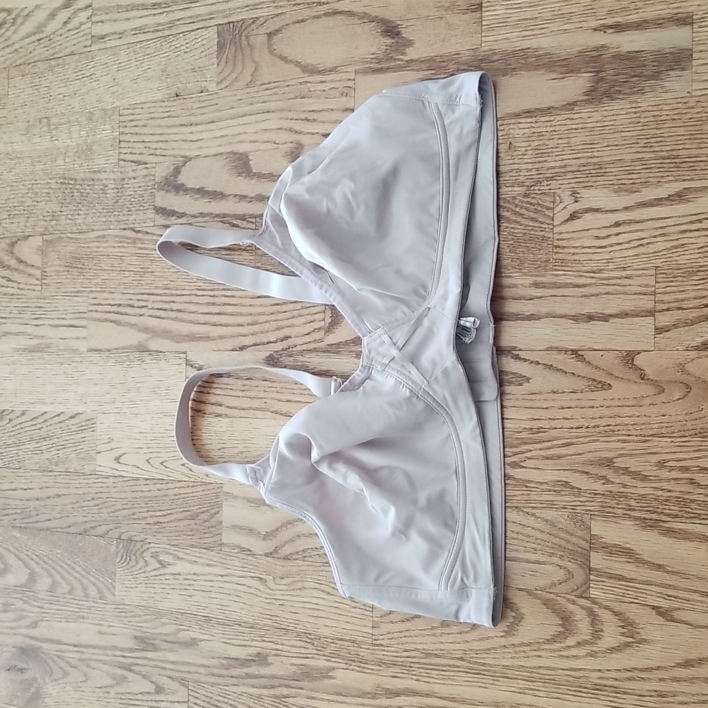 (42D) WonderBra Neutral Mesh Details Padless Wireless Comfortable Casual Classic